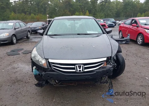 2011 Honda Accord 2.4 Lx z USA, uszkodzony, nr VIN 1HGCP2F31BA143835